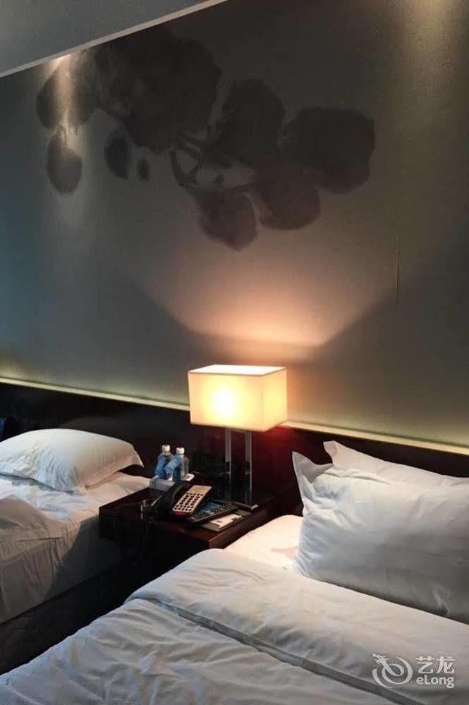 ג'וחאי Fortune Century Hotel מראה חיצוני תמונה